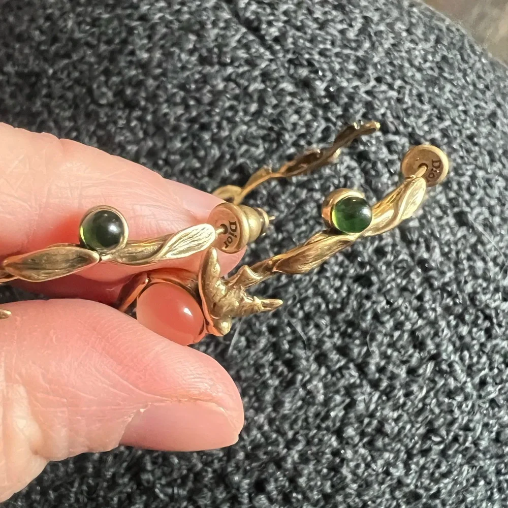 Elegant Gold and Green Women's hoop earrings - Picture 7 of 14